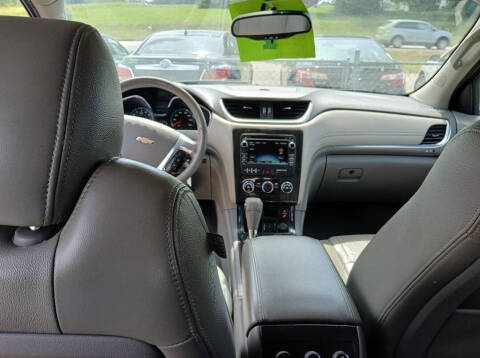 2017 Chevrolet Traverse LT