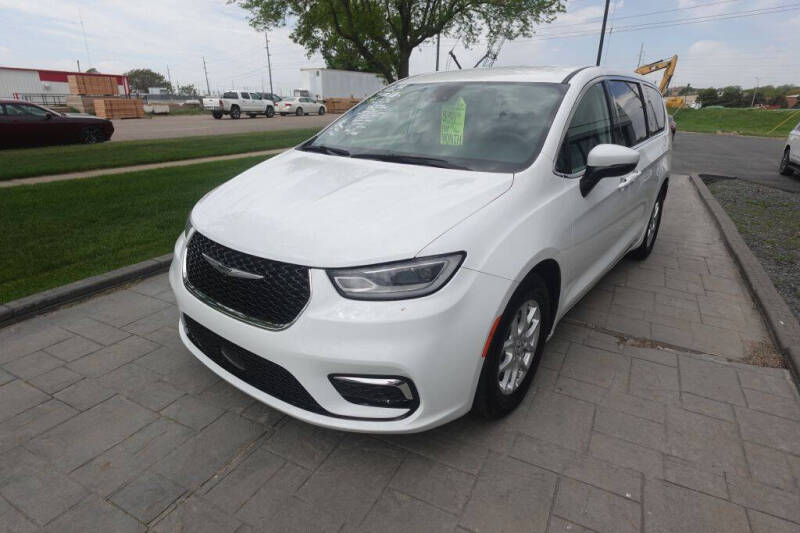 2023 Chrysler Pacifica Touring L