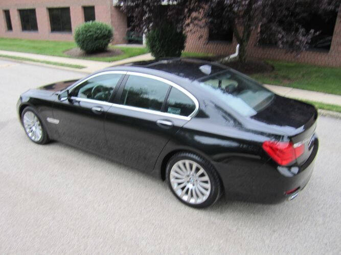 2012 BMW 7 Series 750i xDrive