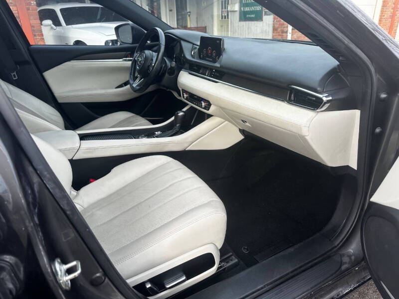 2018 Mazda MAZDA6 Signature