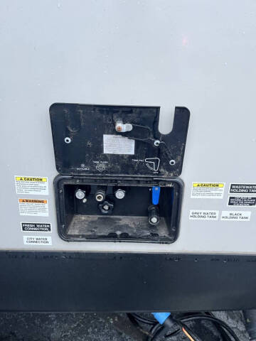 2021 Starcraft Marine SUPER LITE