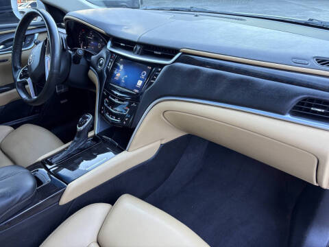 2013 Cadillac XTS Luxury Collection