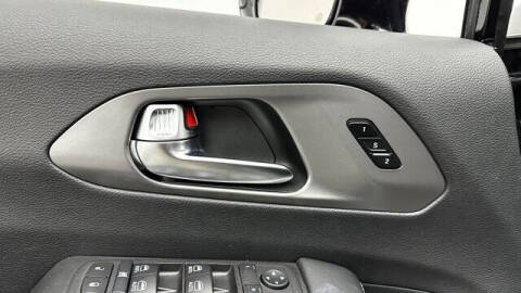 2025 Chrysler Pacifica Plug-In Hybrid