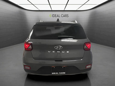 2022 Hyundai Venue SEL