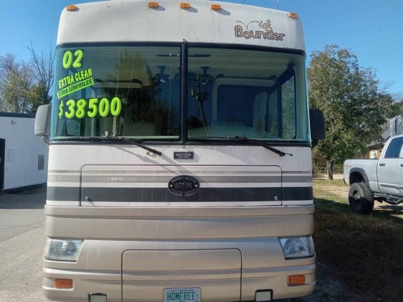 2002 Freightliner XC Chassis