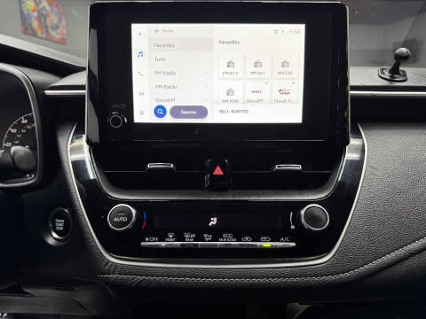 2024 Toyota Corolla Hatchback SE