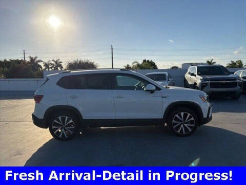 2024 Volkswagen Taos SE