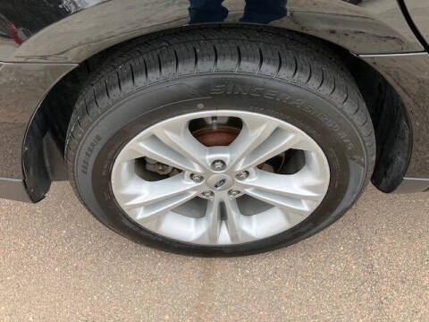 2016 Ford Taurus SEL