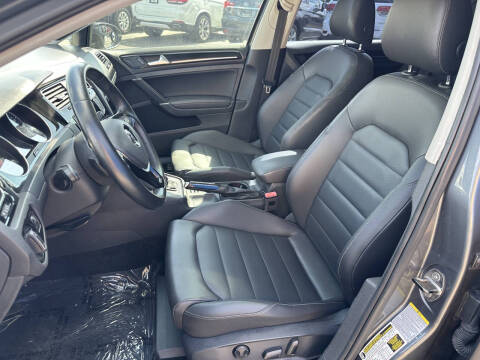 2015 Volkswagen Golf TSI SEL