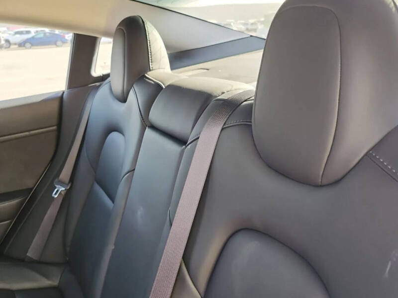 2019 Tesla Model 3 Standard Range Plus