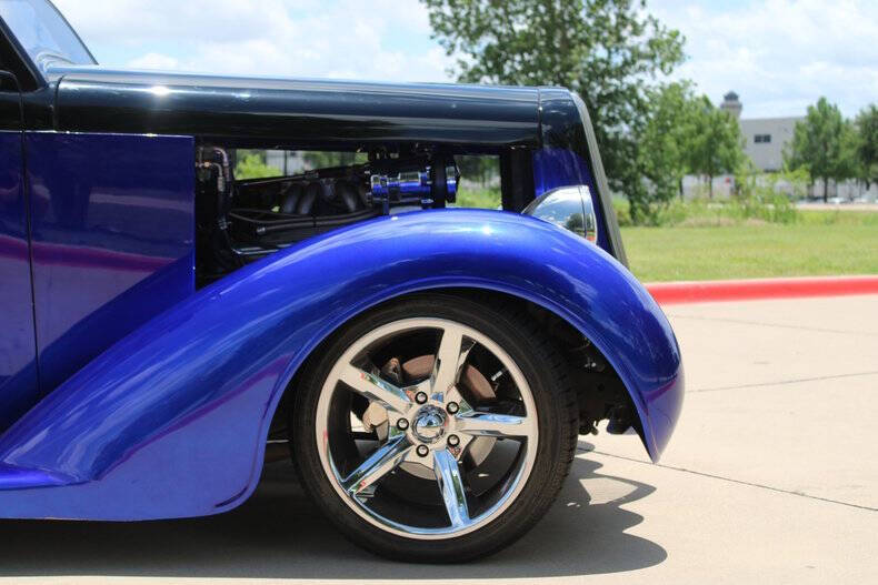 1936 Plymouth Model P2