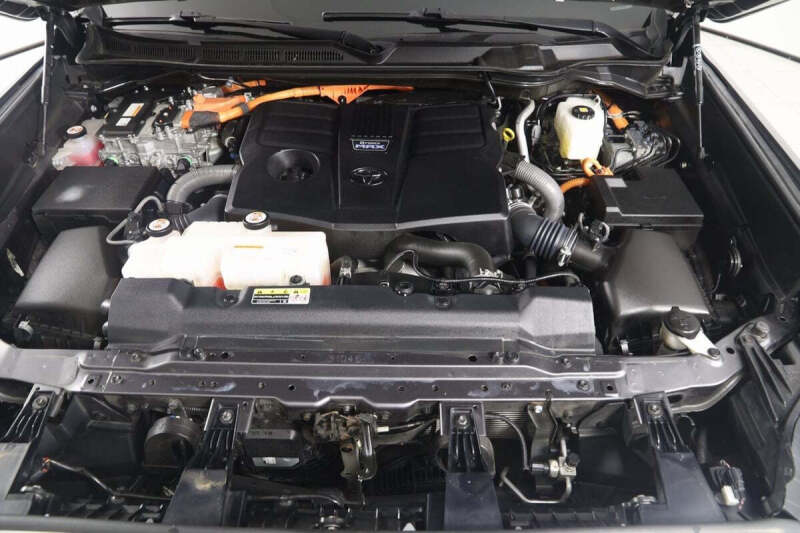 2023 Toyota Tundra Limited HV