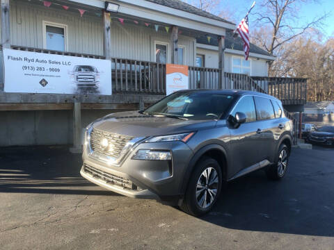 2021 Nissan Rogue for sale at Flash Ryd Auto Sales in Kansas City KS