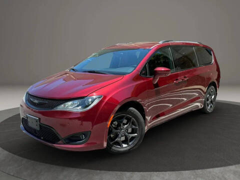 2018 Chrysler Pacifica Touring L Plus