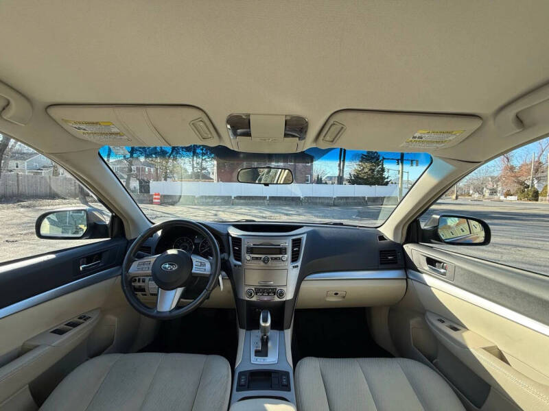 2010 Subaru Legacy 2.5i Premium