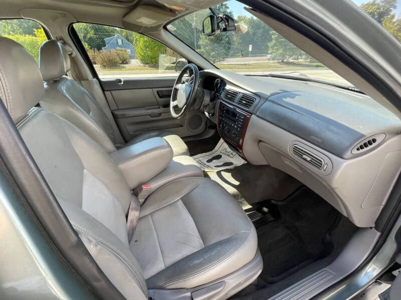 2006 Ford Taurus SEL