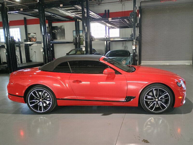 2020 Bentley Continental GTC V8