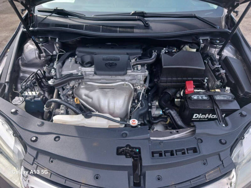 2017 Toyota Camry SE