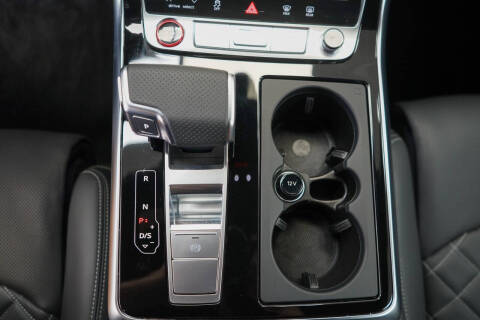 2023 Audi SQ8 4.0T quattro Premium Plus