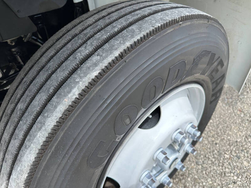 2018 International DuraStar 4300