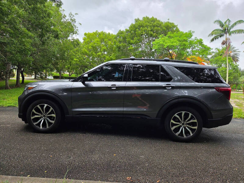 2022 Ford Explorer ST-Line