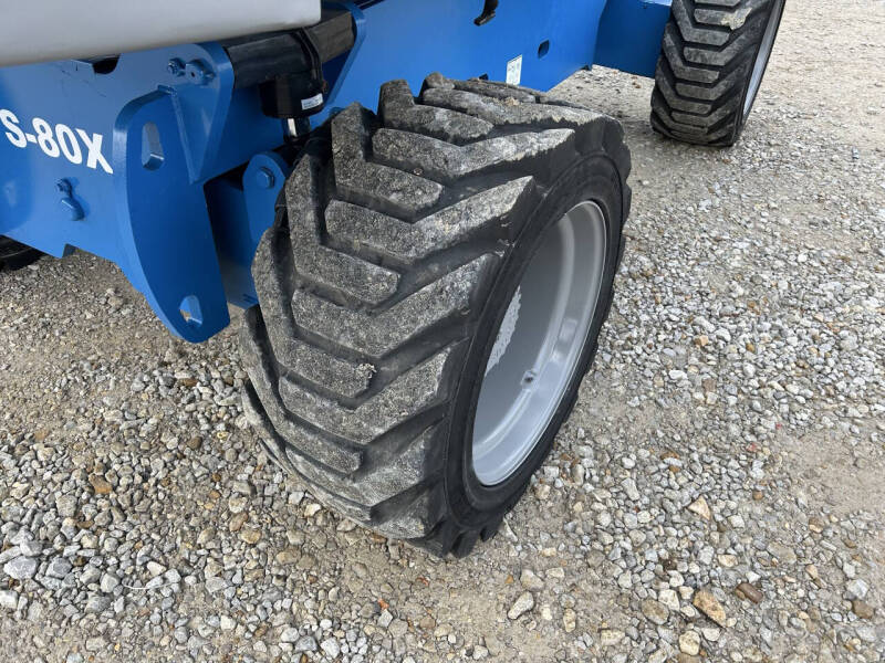 2015 Genie 80' Manlift