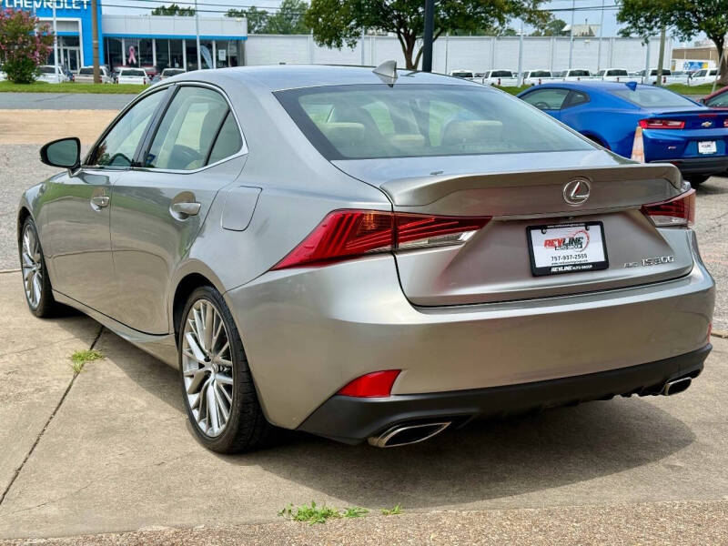 2017 Lexus IS 300