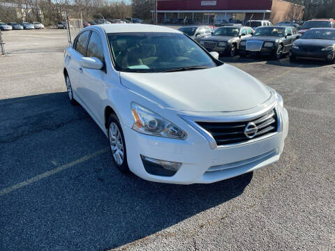 2015 Nissan Altima for sale at Certified Motors LLC in Mableton GA