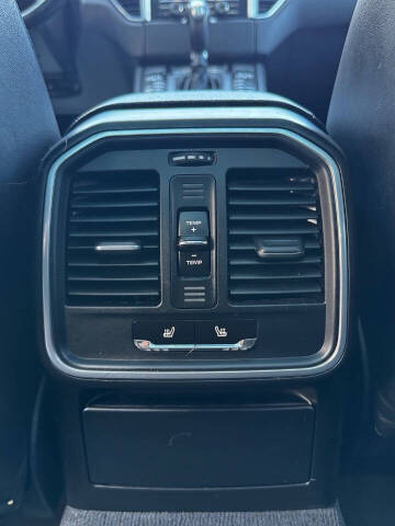 2015 Porsche Macan S