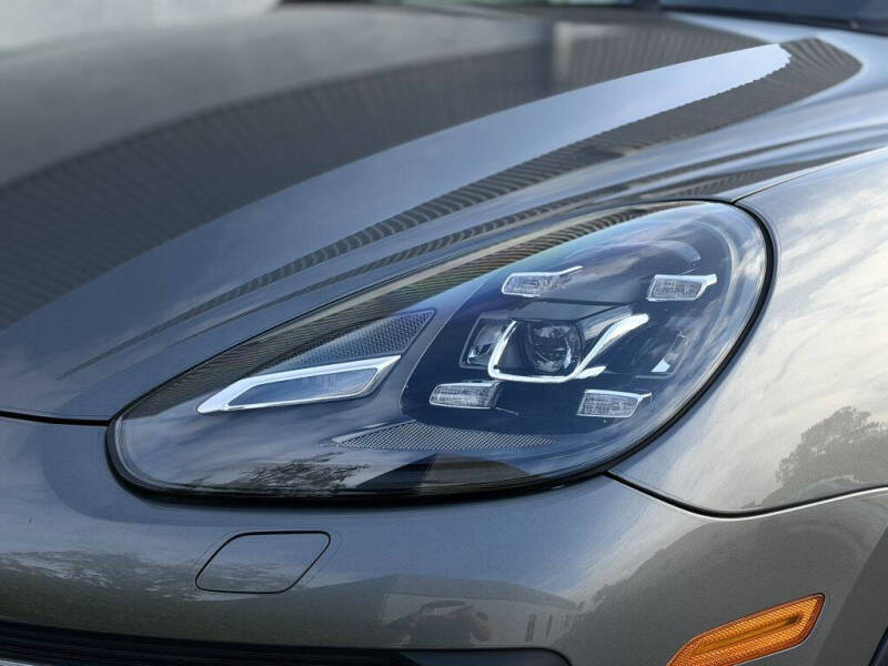 2017 Porsche Cayenne Turbo