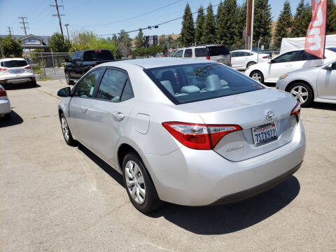 2016 Toyota Corolla LE