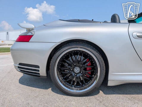 2004 Porsche 911 Carrera 4S