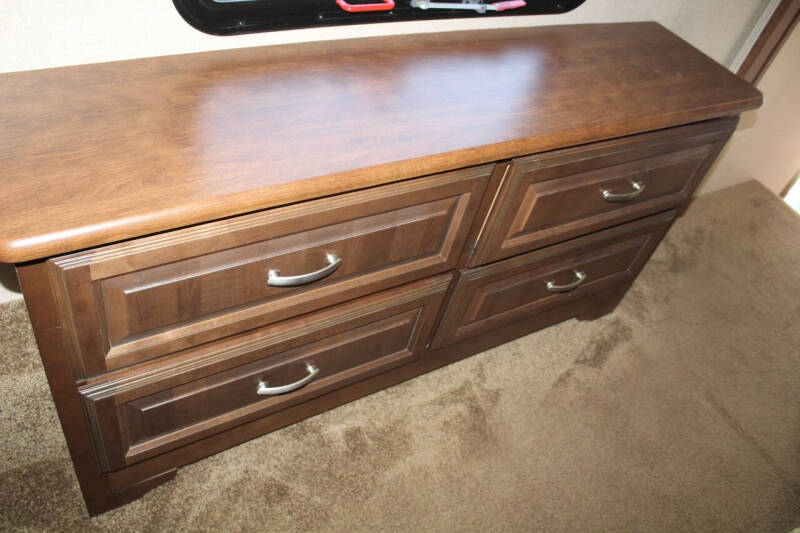 2016 Forest River Cardinal 325RL