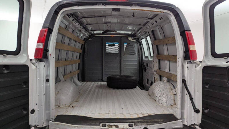 2018 GMC Savana 2500