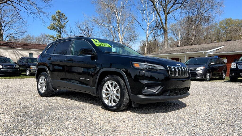 2019 Jeep Cherokee for sale at Big Iron Auto LLC in Cape Girardeau, MO