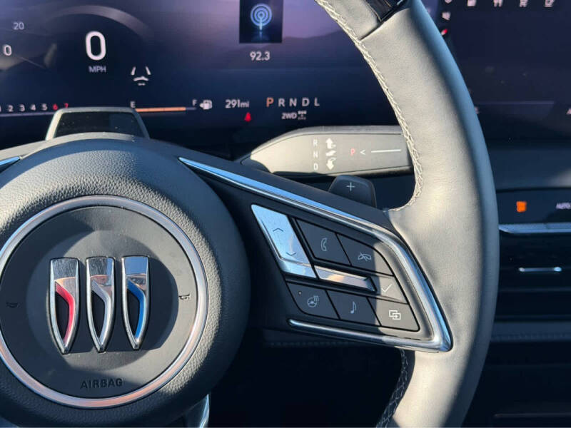 2025 Buick Enclave Avenir