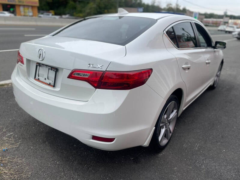 2015 Acura ILX 2.0L w/Tech