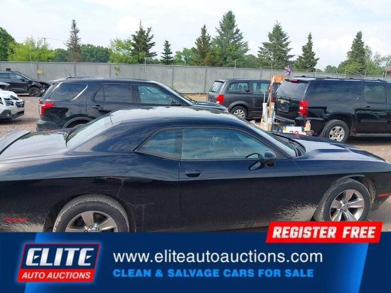 2016 Dodge Challenger SXT