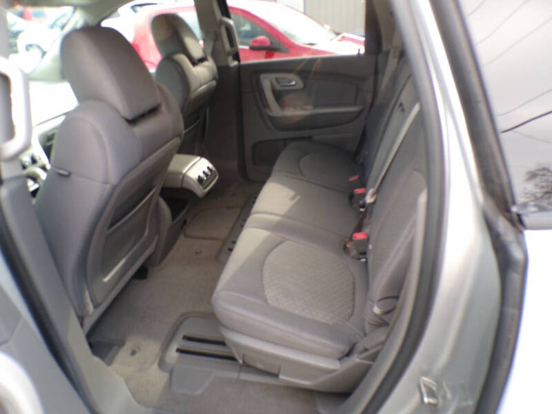 2010 Chevrolet Traverse LS