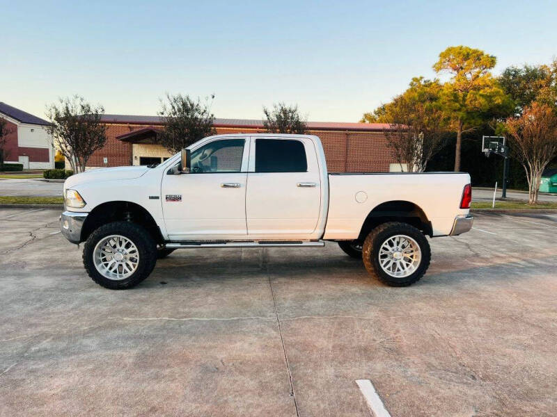 2011 RAM Ram 2500 Pickup SLT photo 4