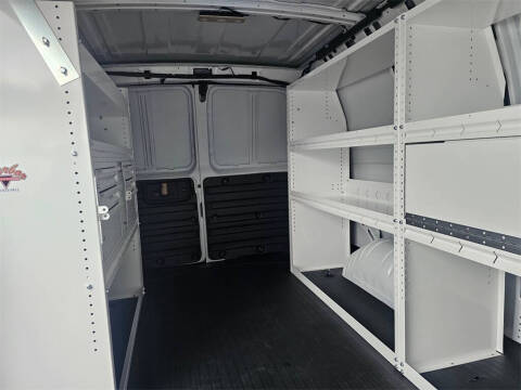 2025 Chevrolet Express 2500