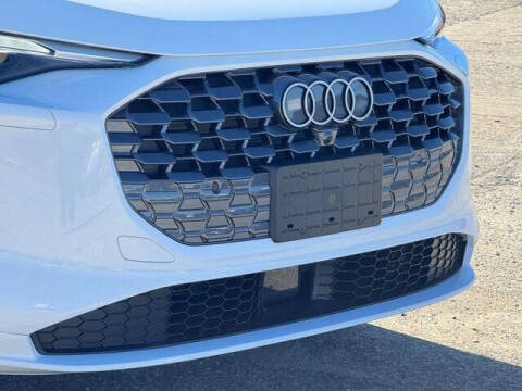 2025 Audi Q5 quattro Premium TFSI