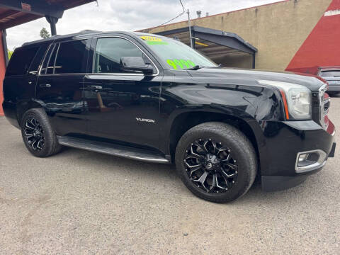 2016 GMC Yukon SLT Photo