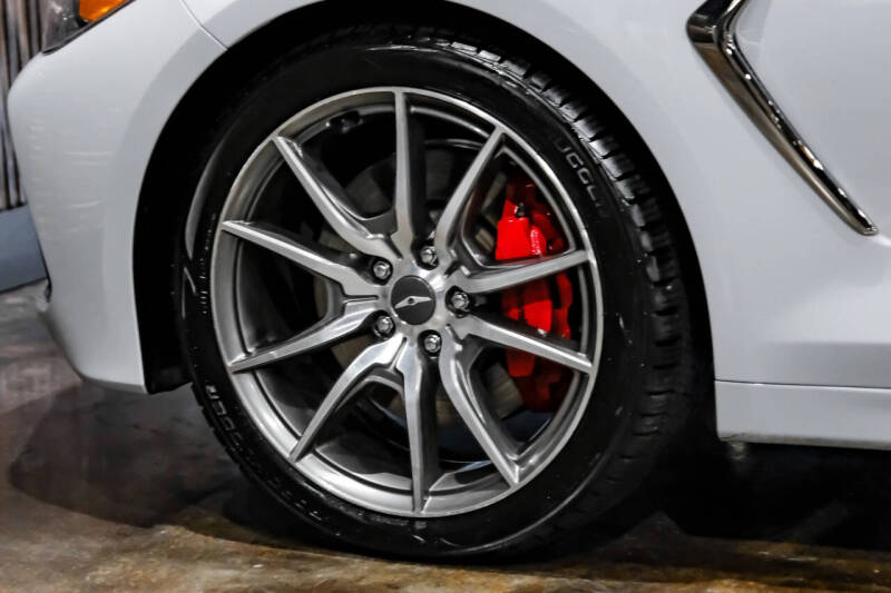 2020 Genesis G70