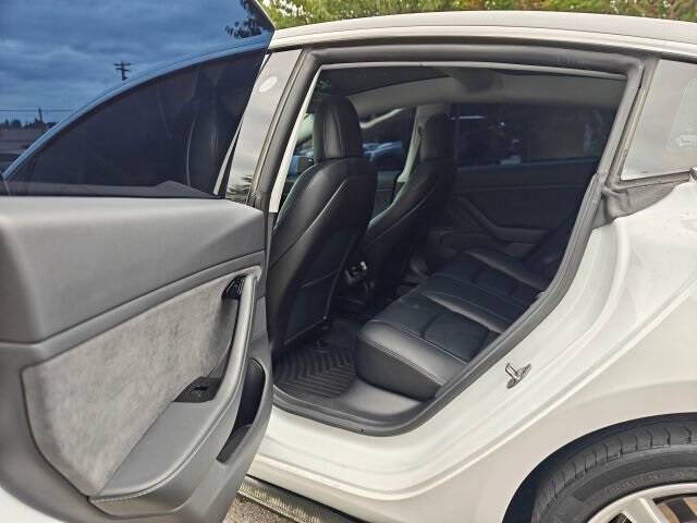 2019 Tesla Model 3 Mid Range