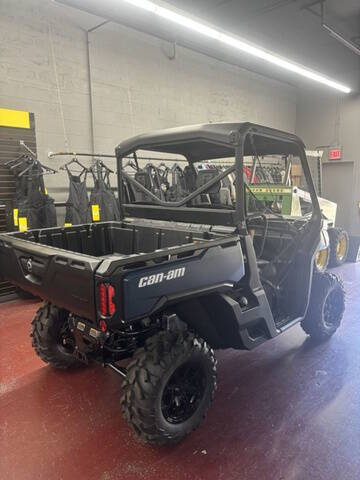 2025 Can-Am Defender