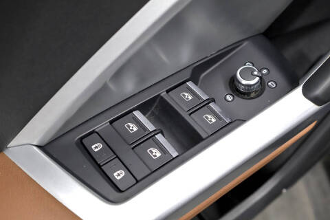 2020 Audi Q3 quattro Premium Plus 45 TFSI