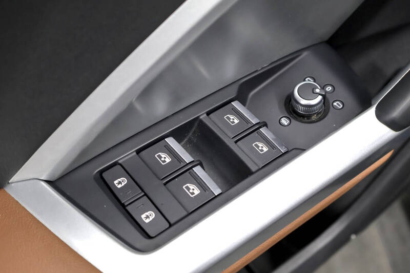 2020 Audi Q3 quattro Premium Plus 45 TFSI