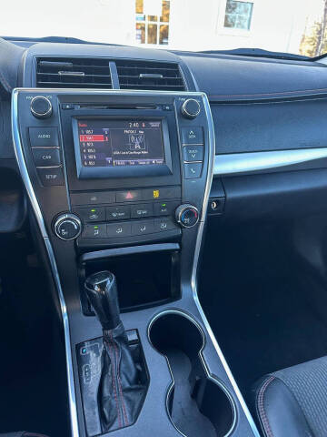 2017 Toyota Camry SE