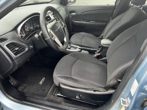 2013 Chrysler 200 Touring